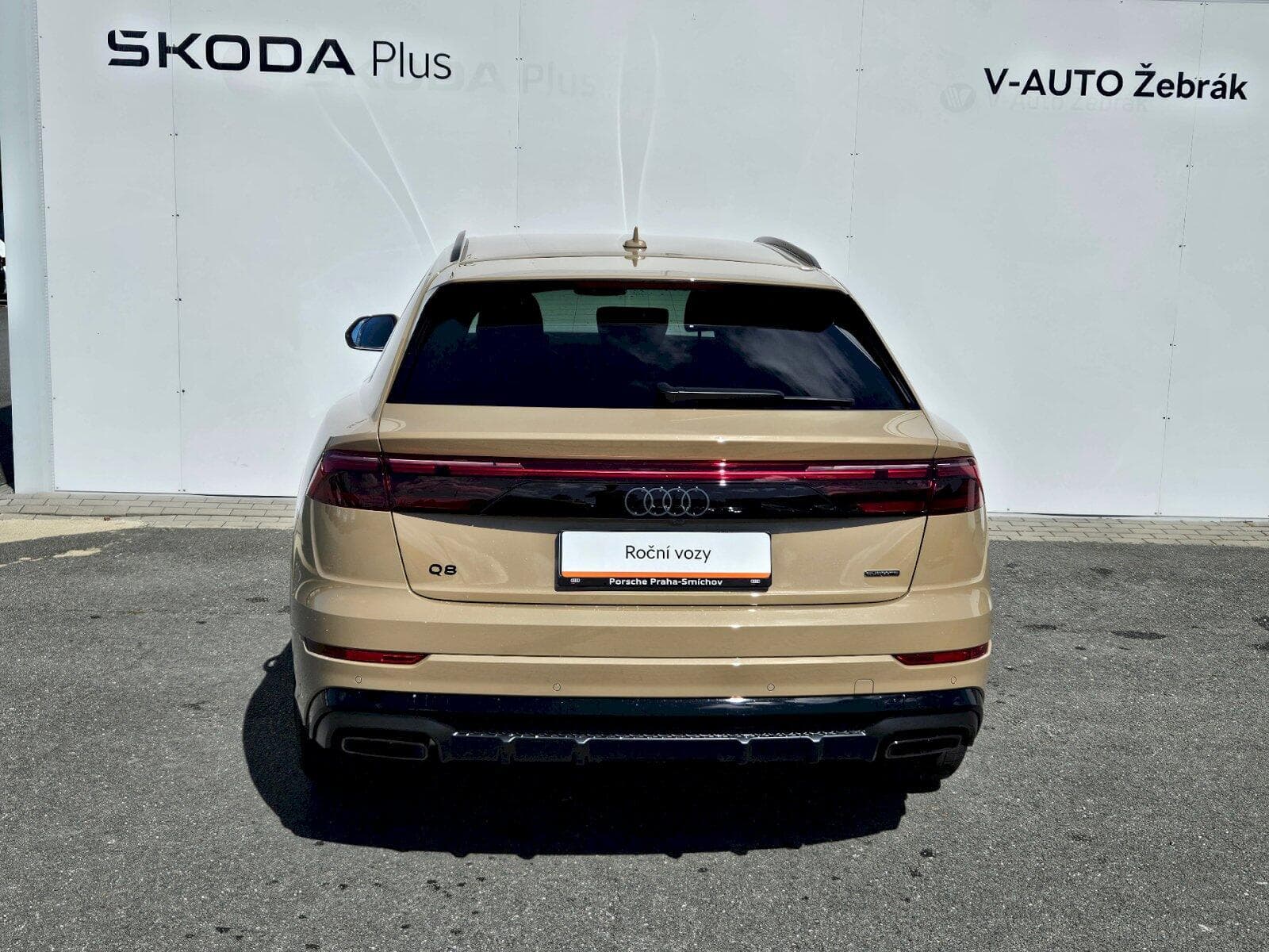 Audi Q8 - 8