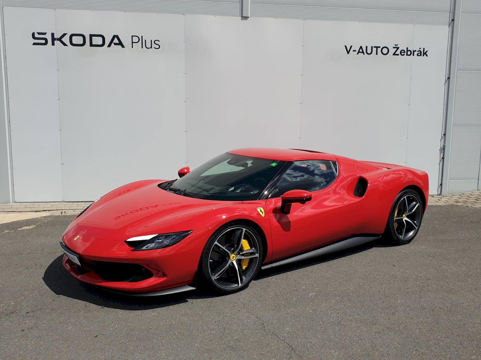 Ferrari 296