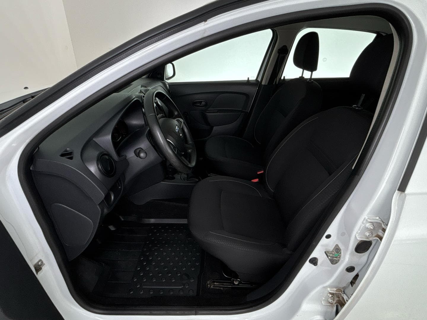 2018 Dacia LOGAN - 7