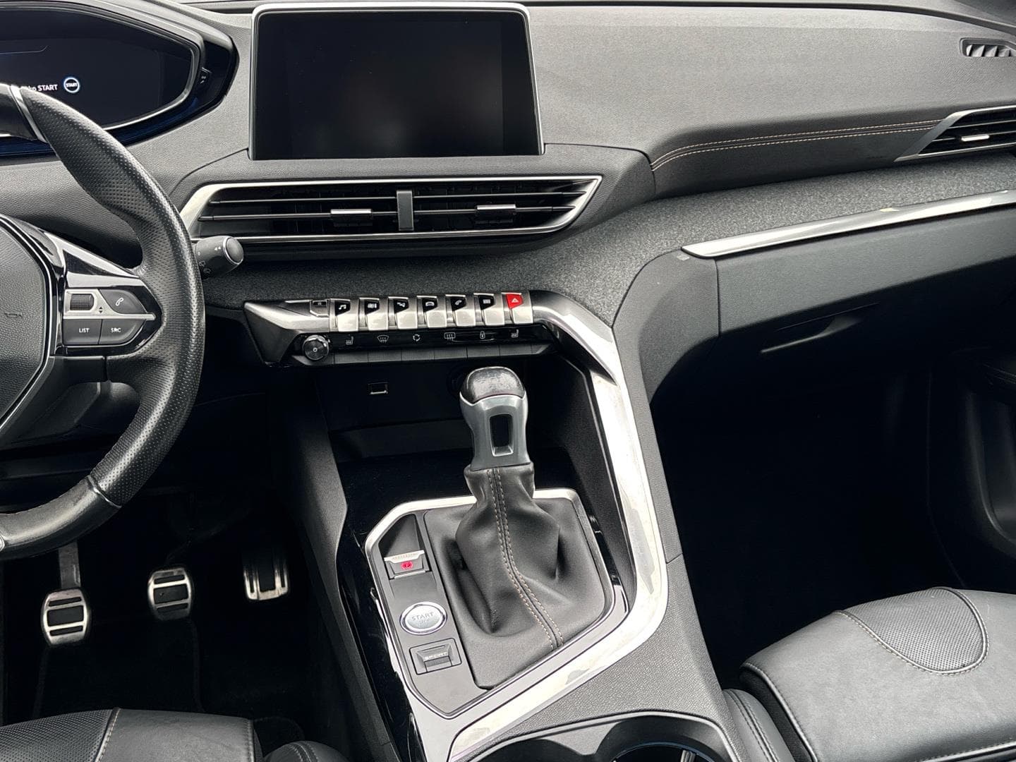 2017 Peugeot 3008 - 12