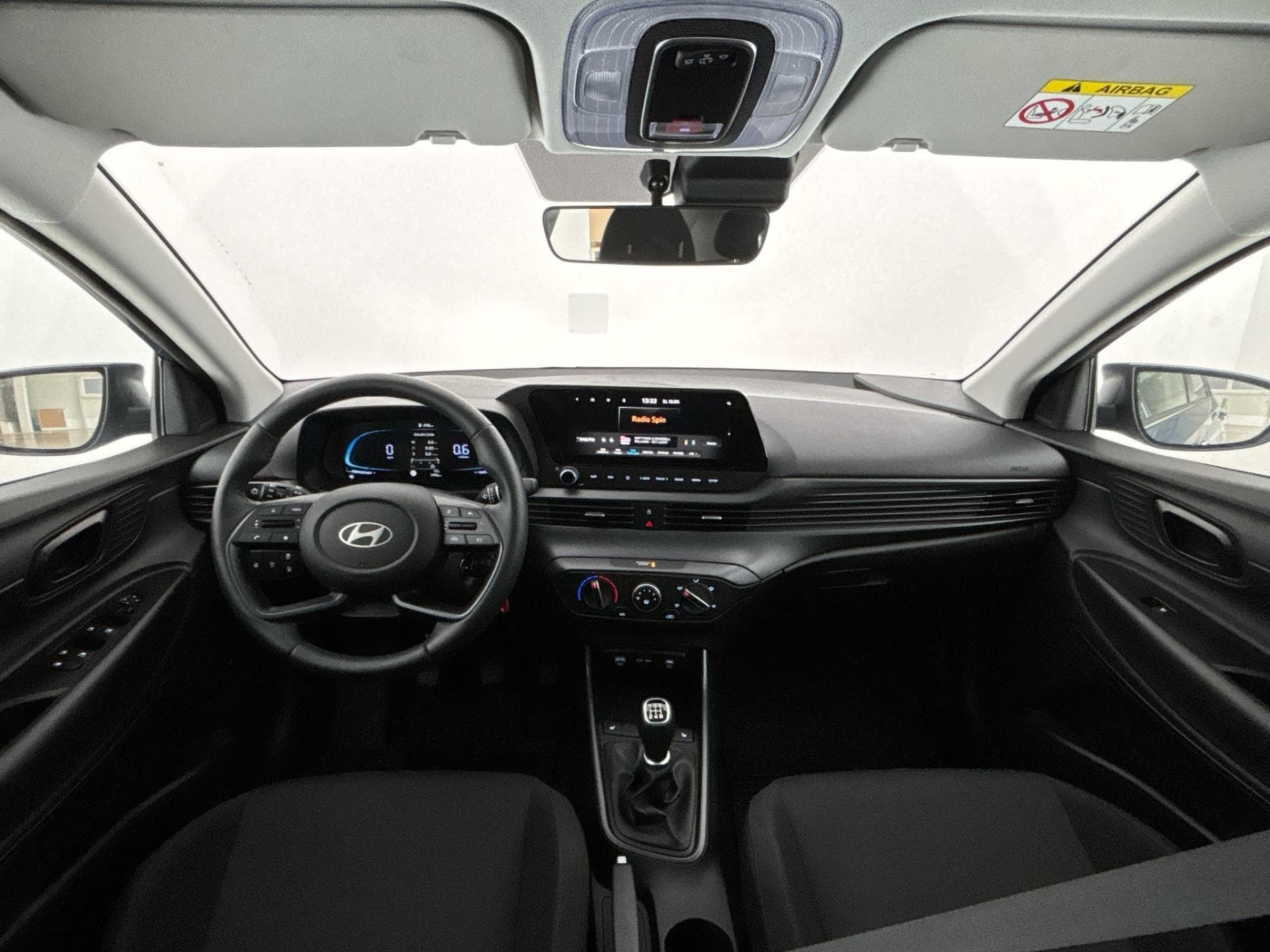 Hyundai BAYON - 5