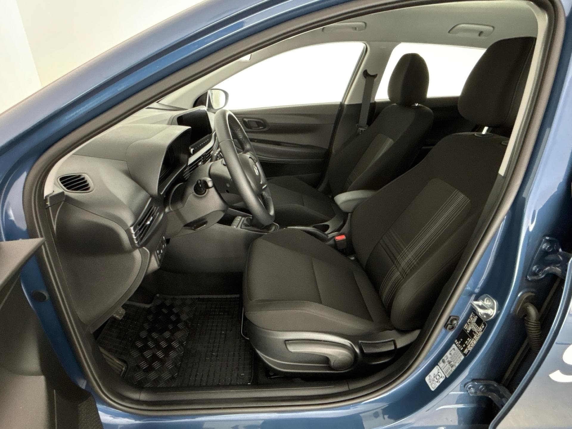 Hyundai BAYON - 7