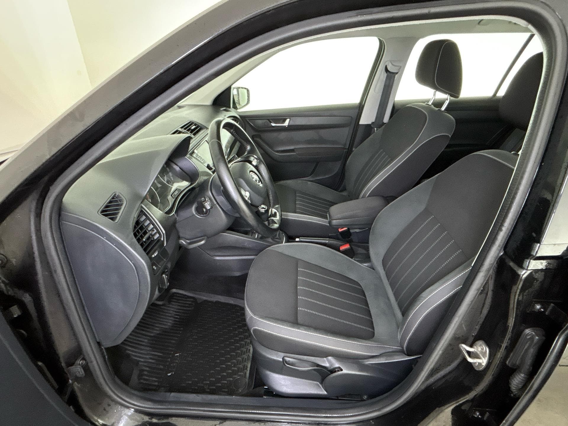 2021 Škoda FABIA - 7