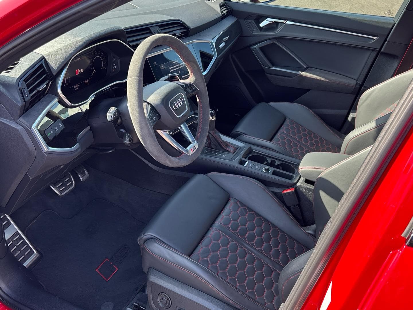 2022 Audi RS Q3 - 6