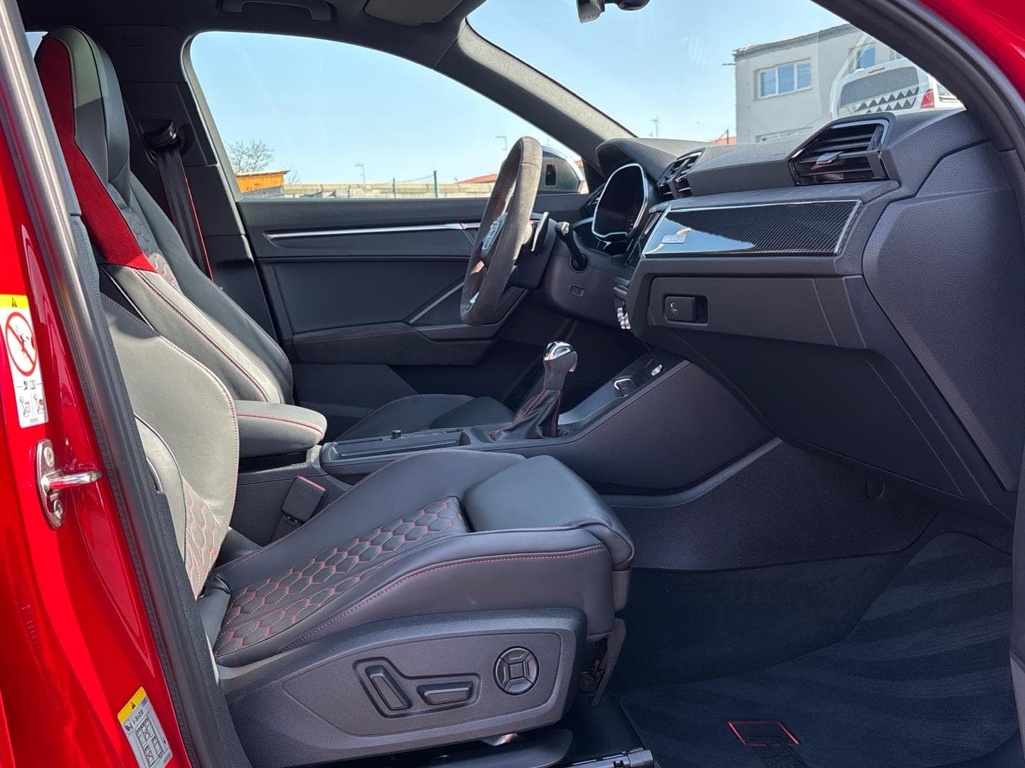 2022 Audi RS Q3 - 9
