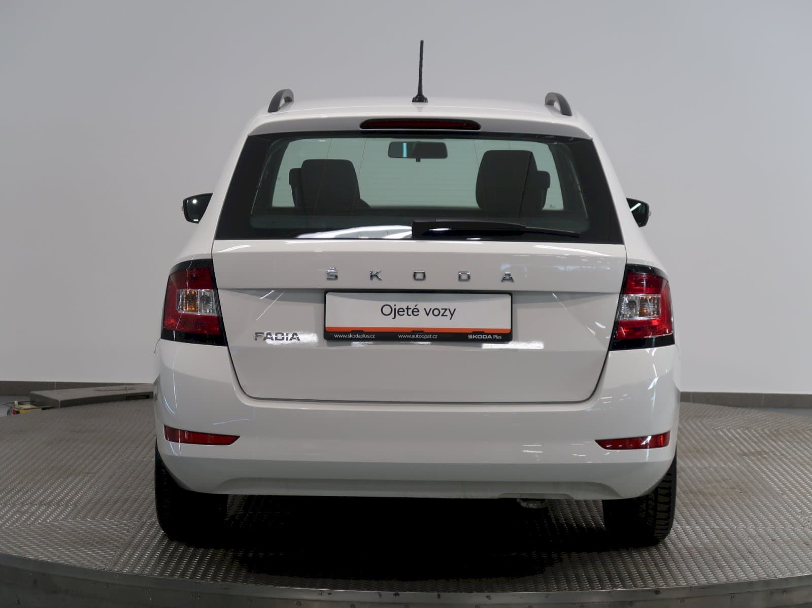 Škoda FABIA - 9