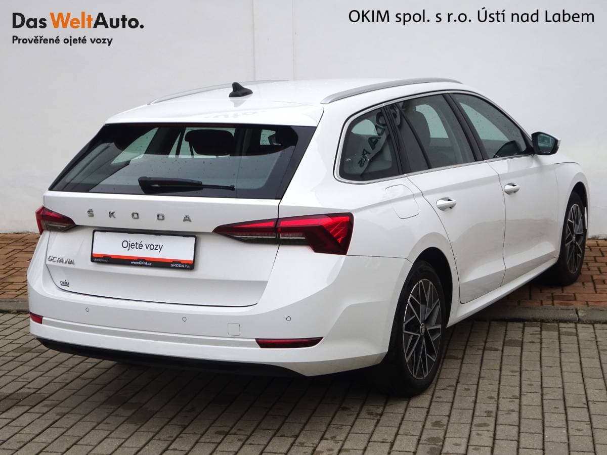 Škoda OCTAVIA - 2