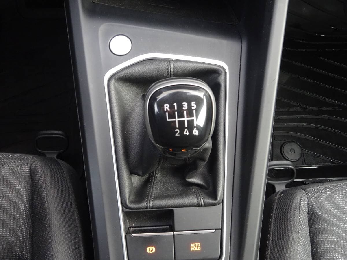 Volkswagen GOLF - 41