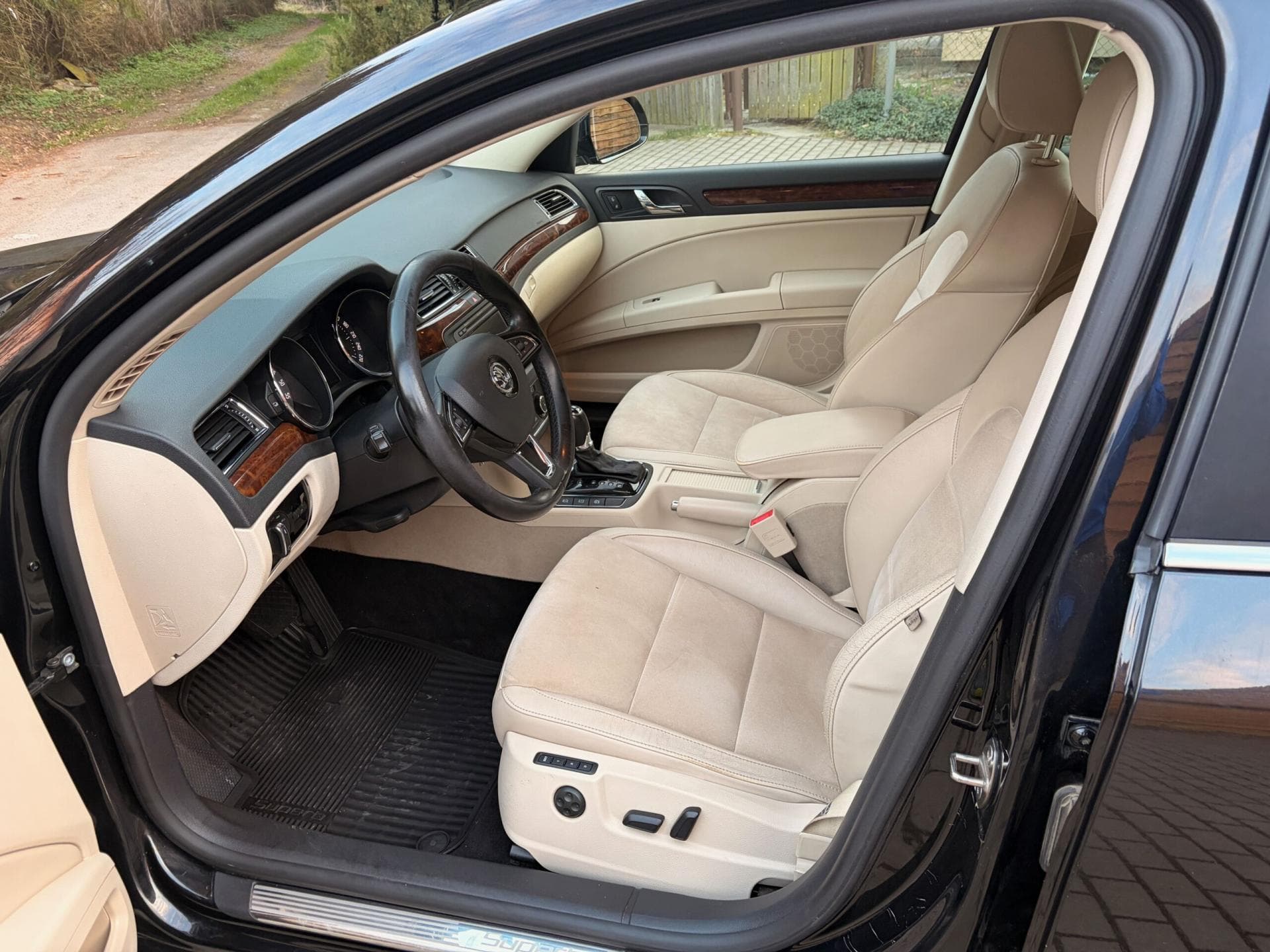 2014 Škoda SUPERB - 5