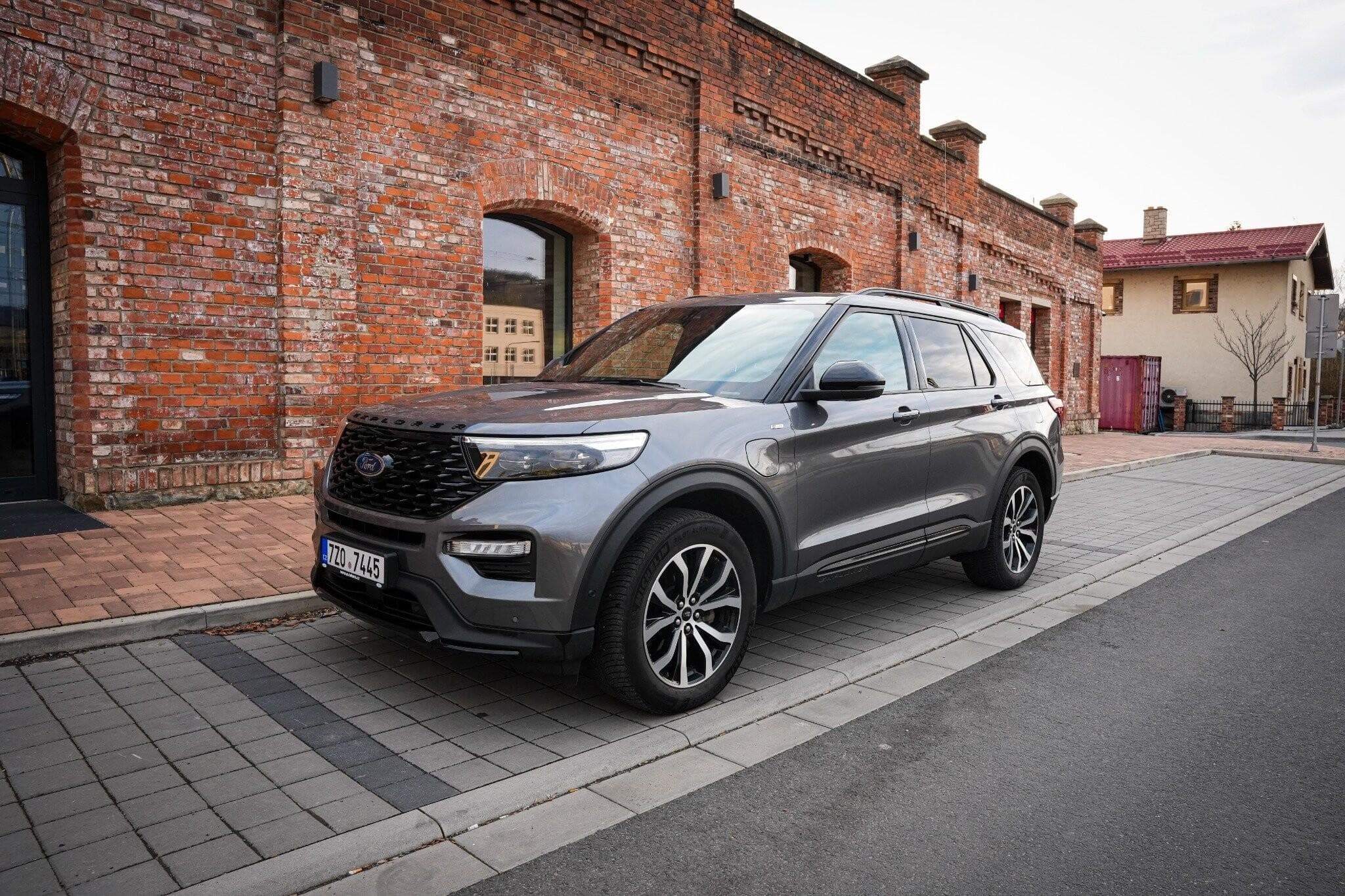 Ford Explorer 3.0 /336kW