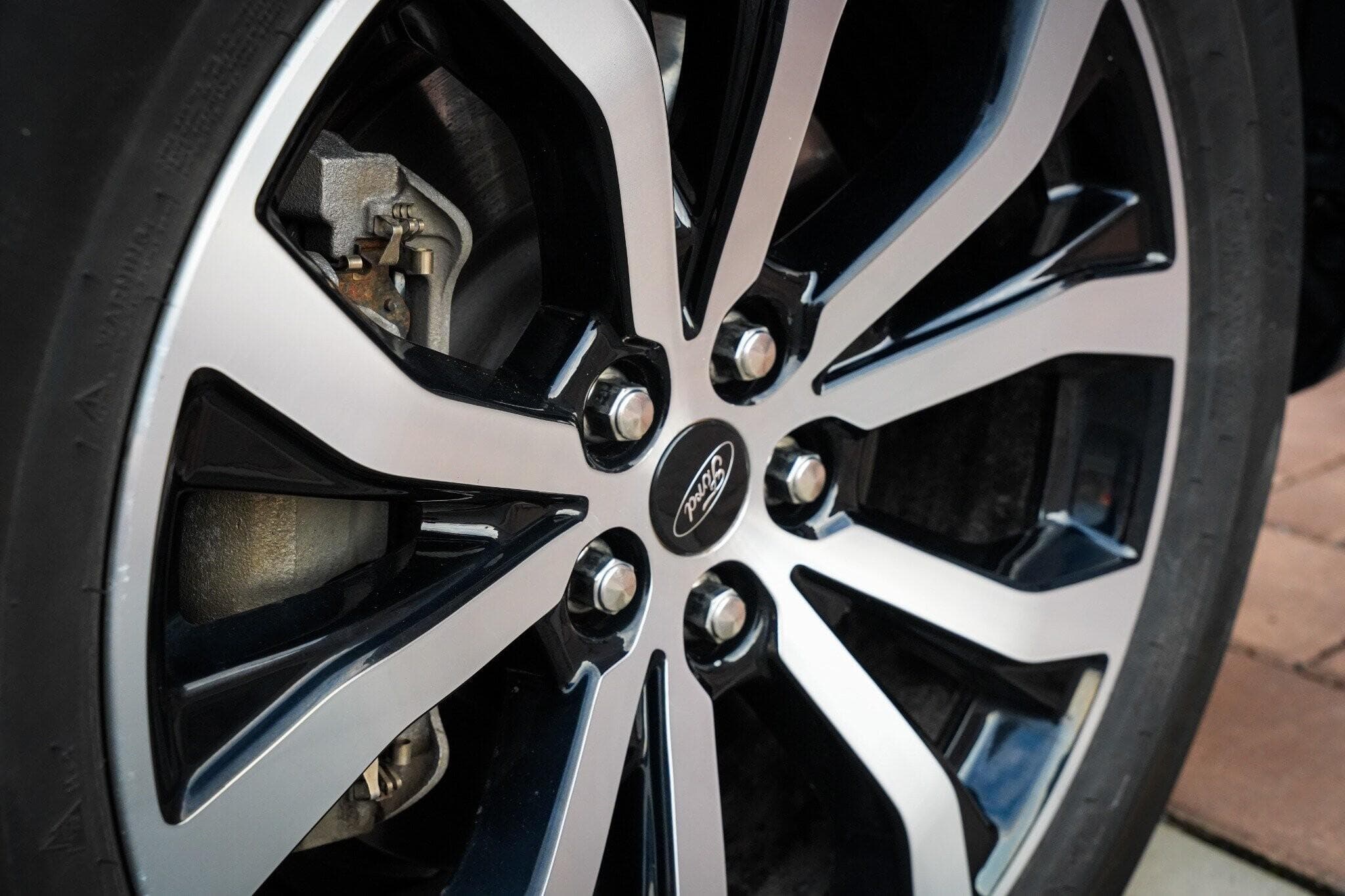 2022 Ford Explorer - 8