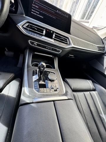 2020 BMW X7 - 11