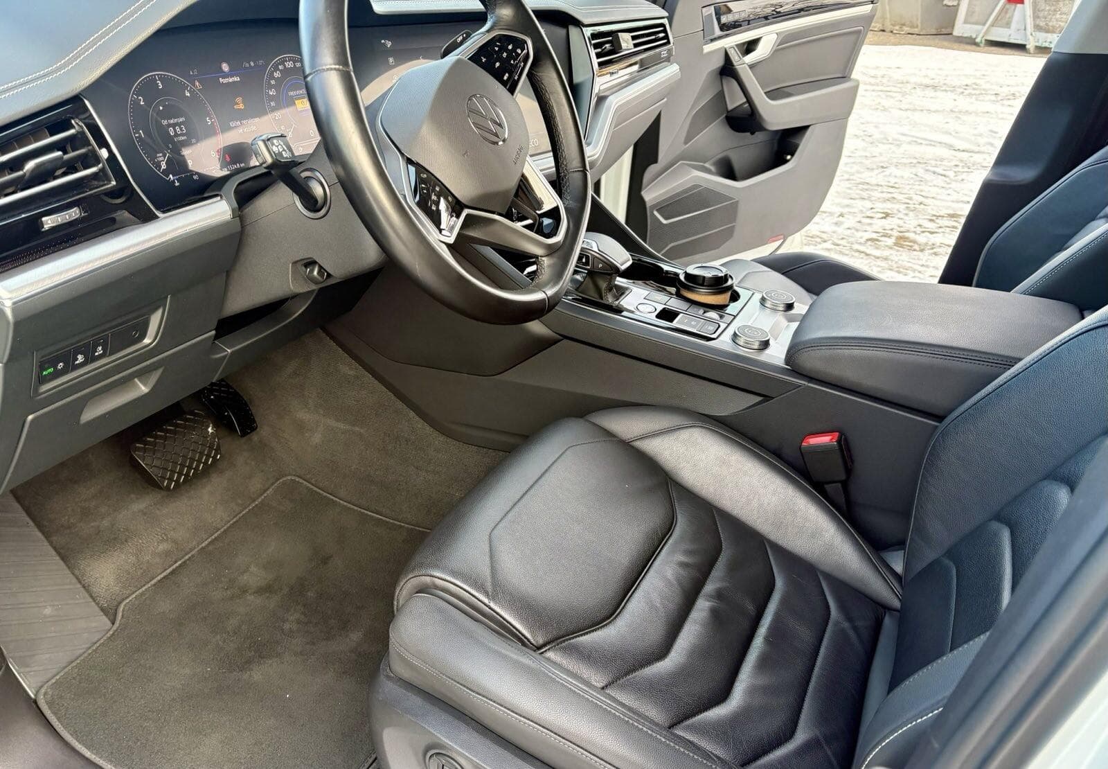 2020 Volkswagen Touareg - 199