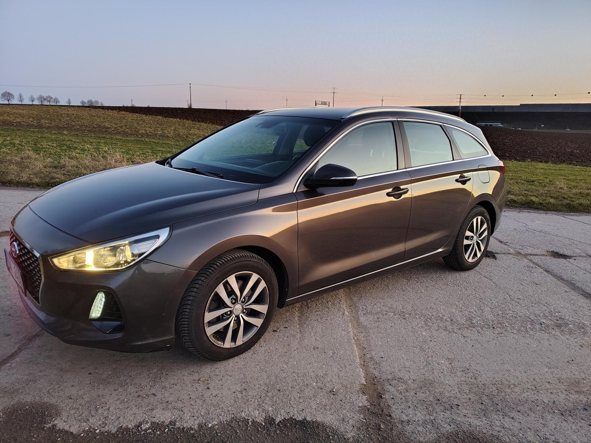 Hyundai i30 1.4 /103kW