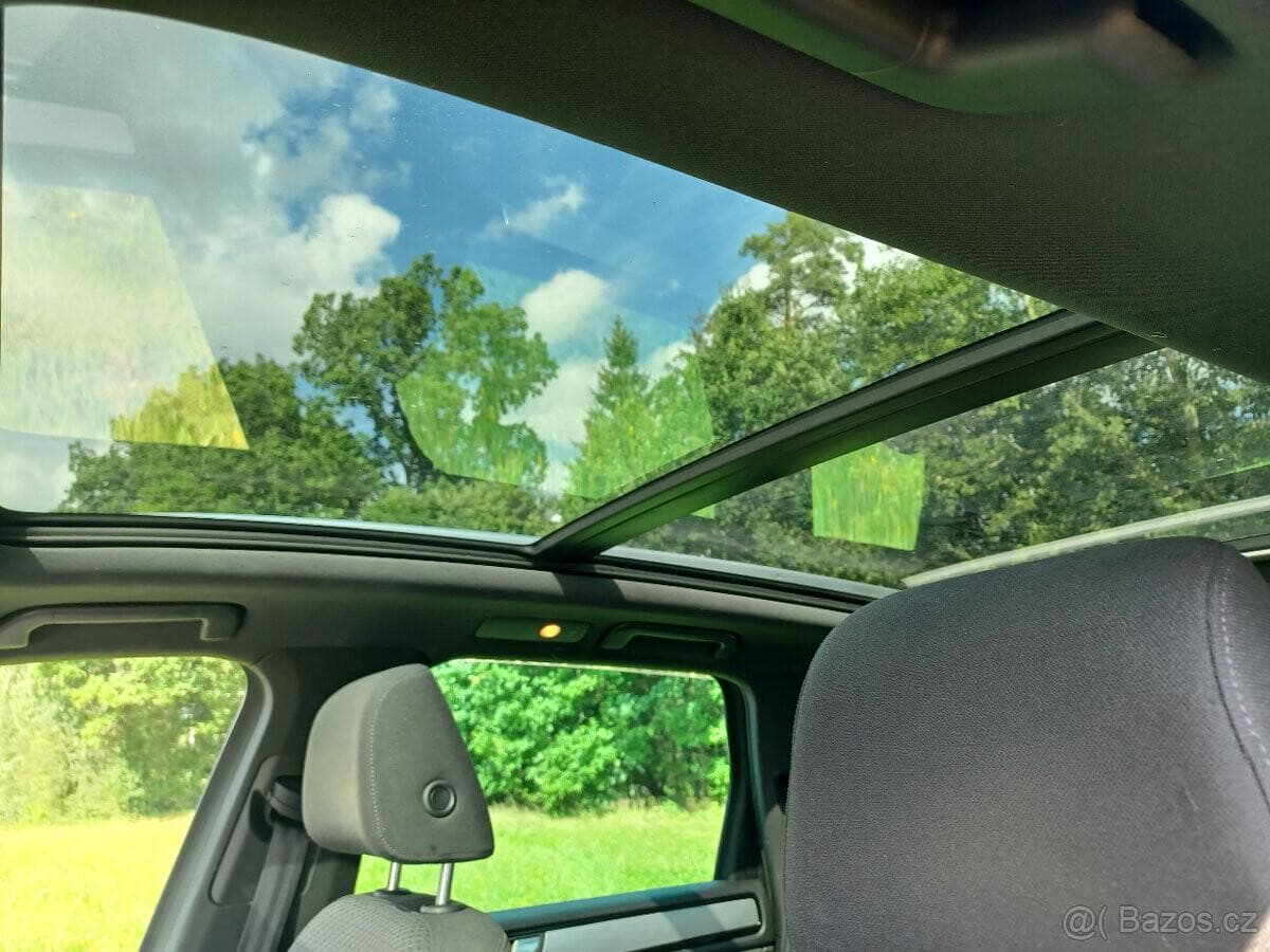 Volkswagen Touareg - 31