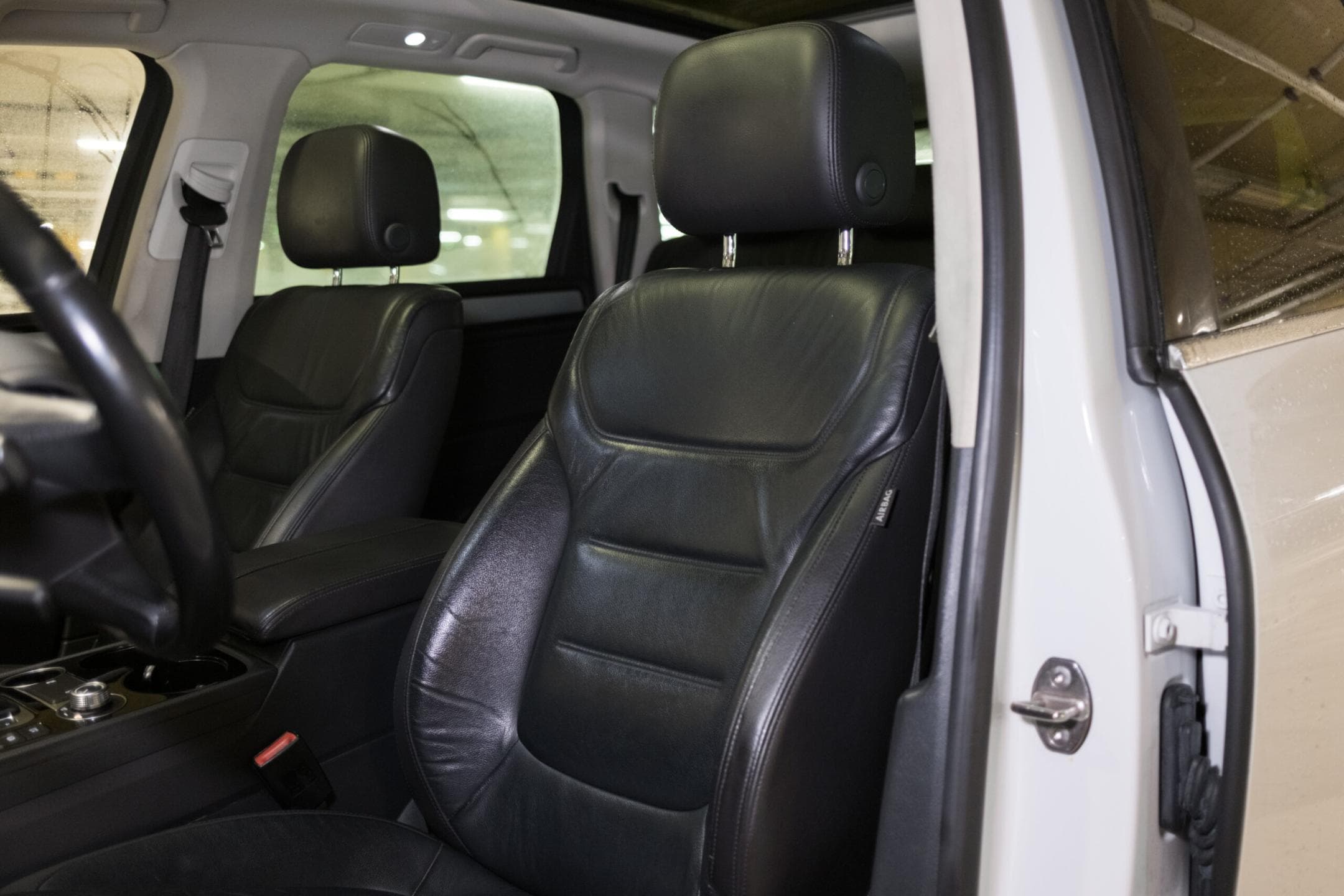 2014 Volkswagen Touareg - 81