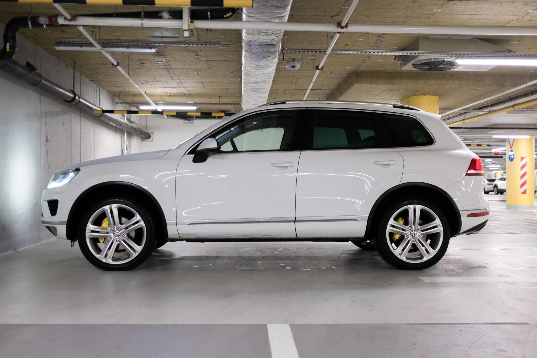 2014 Volkswagen Touareg - 65