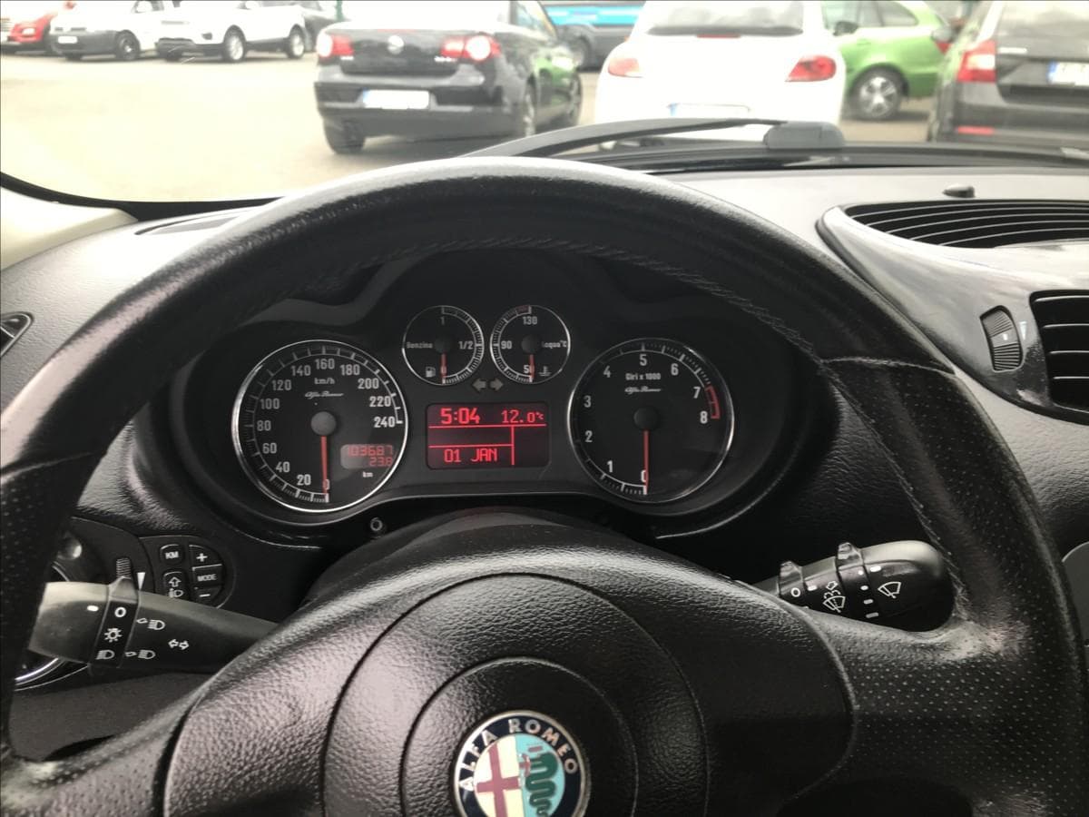 2005 Alfa Romeo 147 - 8