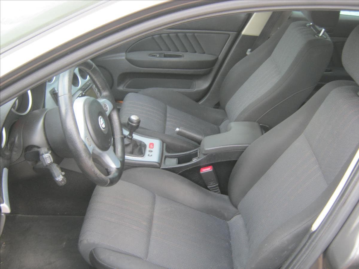 2007 Alfa Romeo 159 - 12