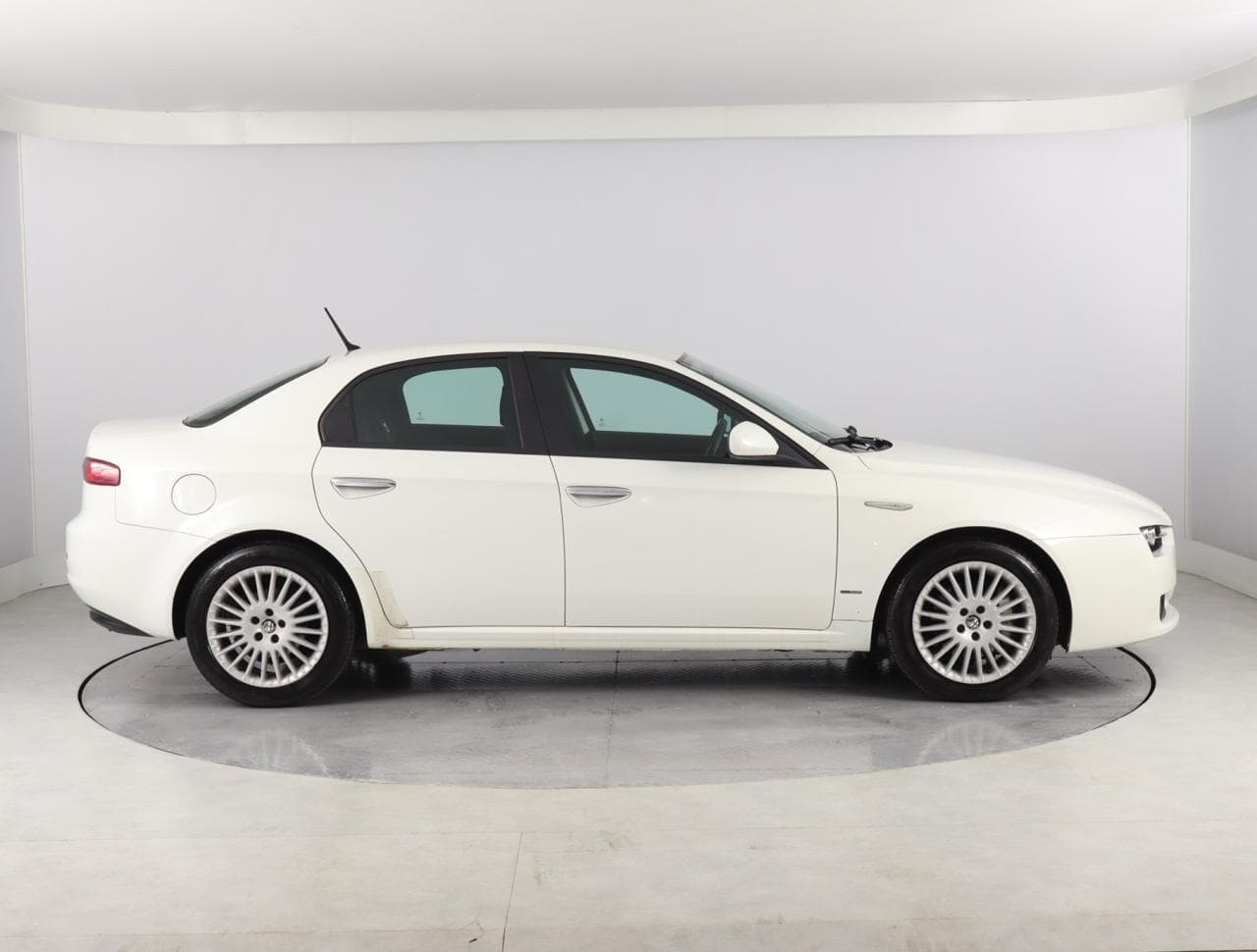 2009 Alfa Romeo 159 - 8