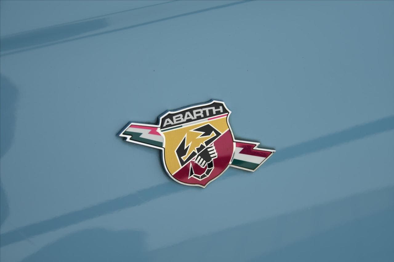 2013 Abarth 500 - 10