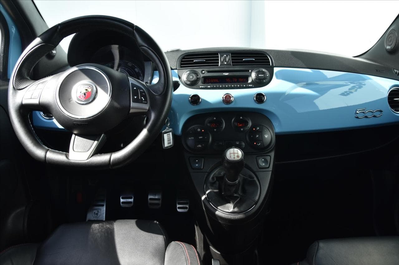 2013 Abarth 500 - 14