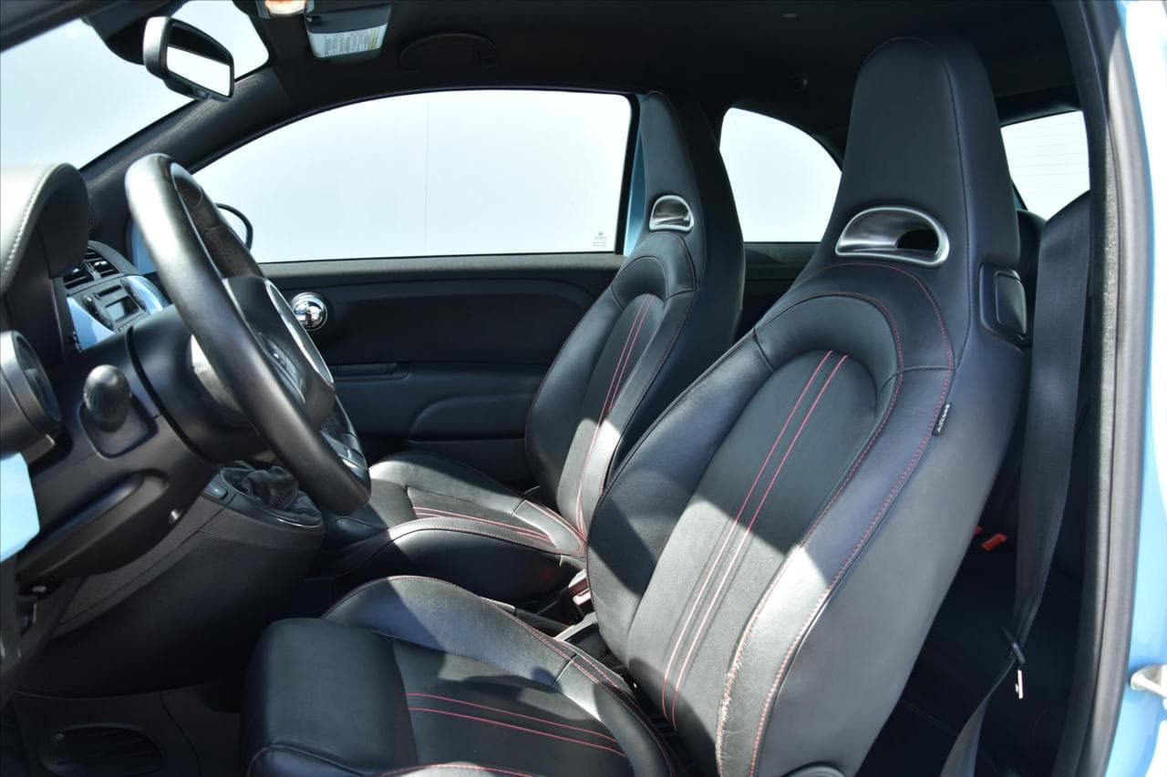 2013 Abarth 500 - 11