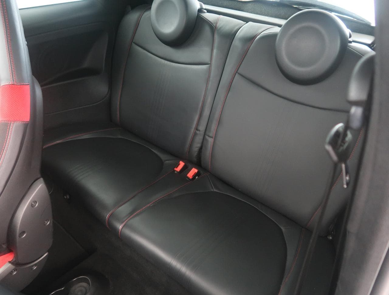 2013 Abarth 500 - 15