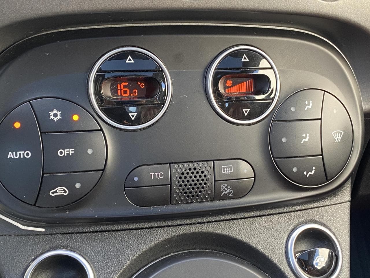 2017 Abarth 595 - 16