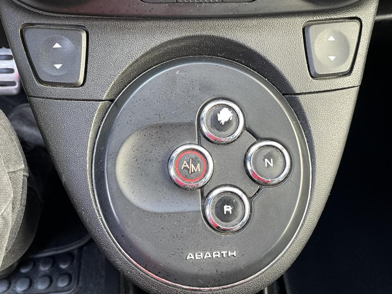 2012 Abarth 500 - 12