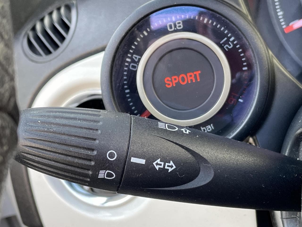 2012 Abarth 500 - 16