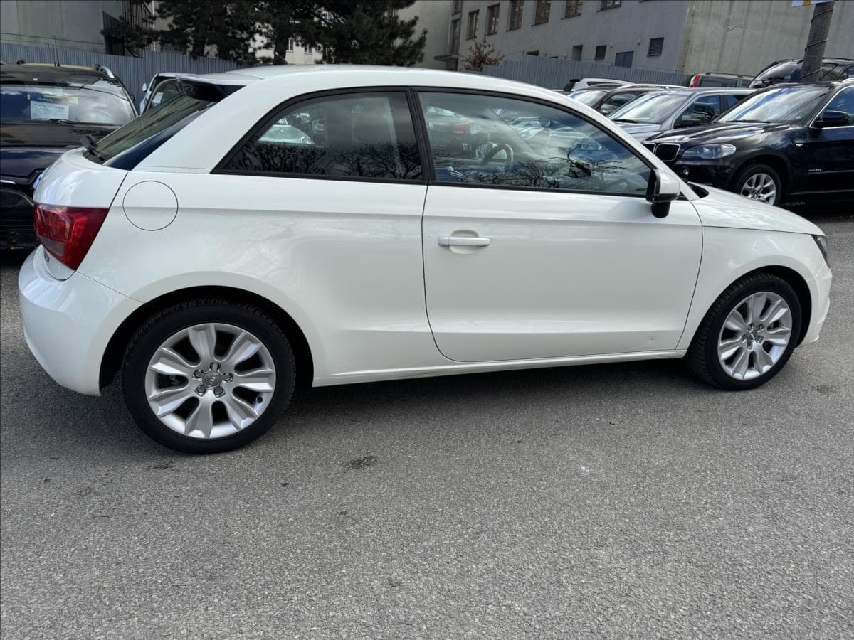2011 Audi A1 - 13