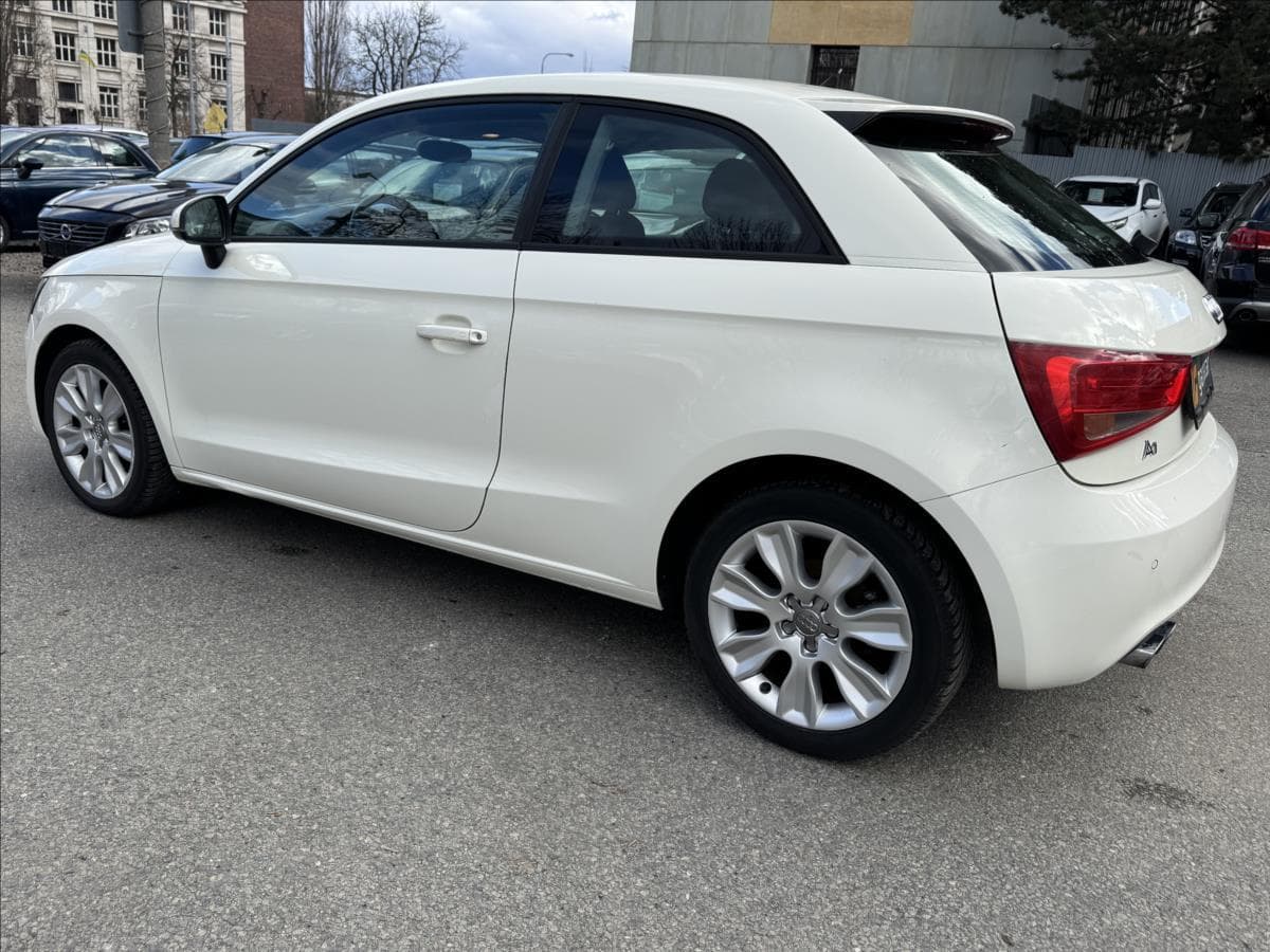 2011 Audi A1 - 6