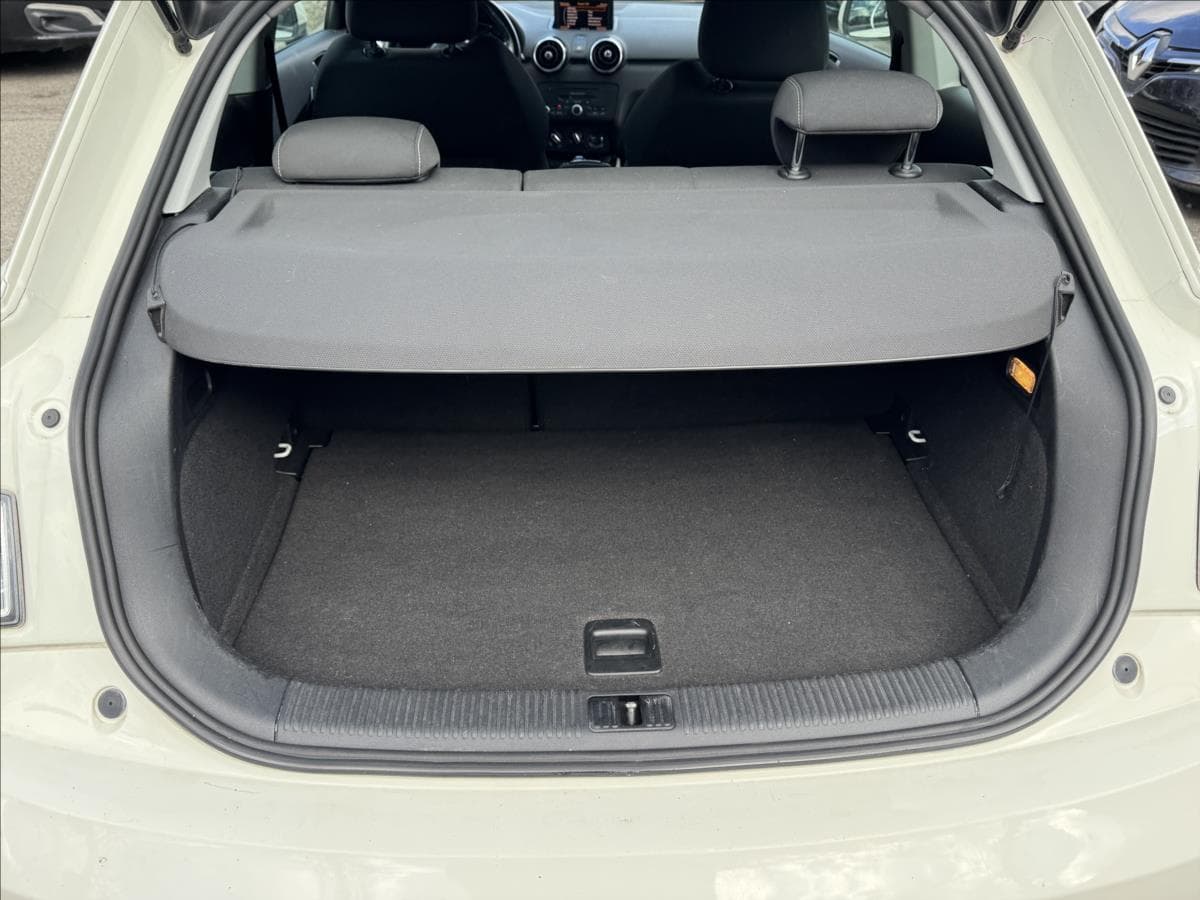 2011 Audi A1 - 10