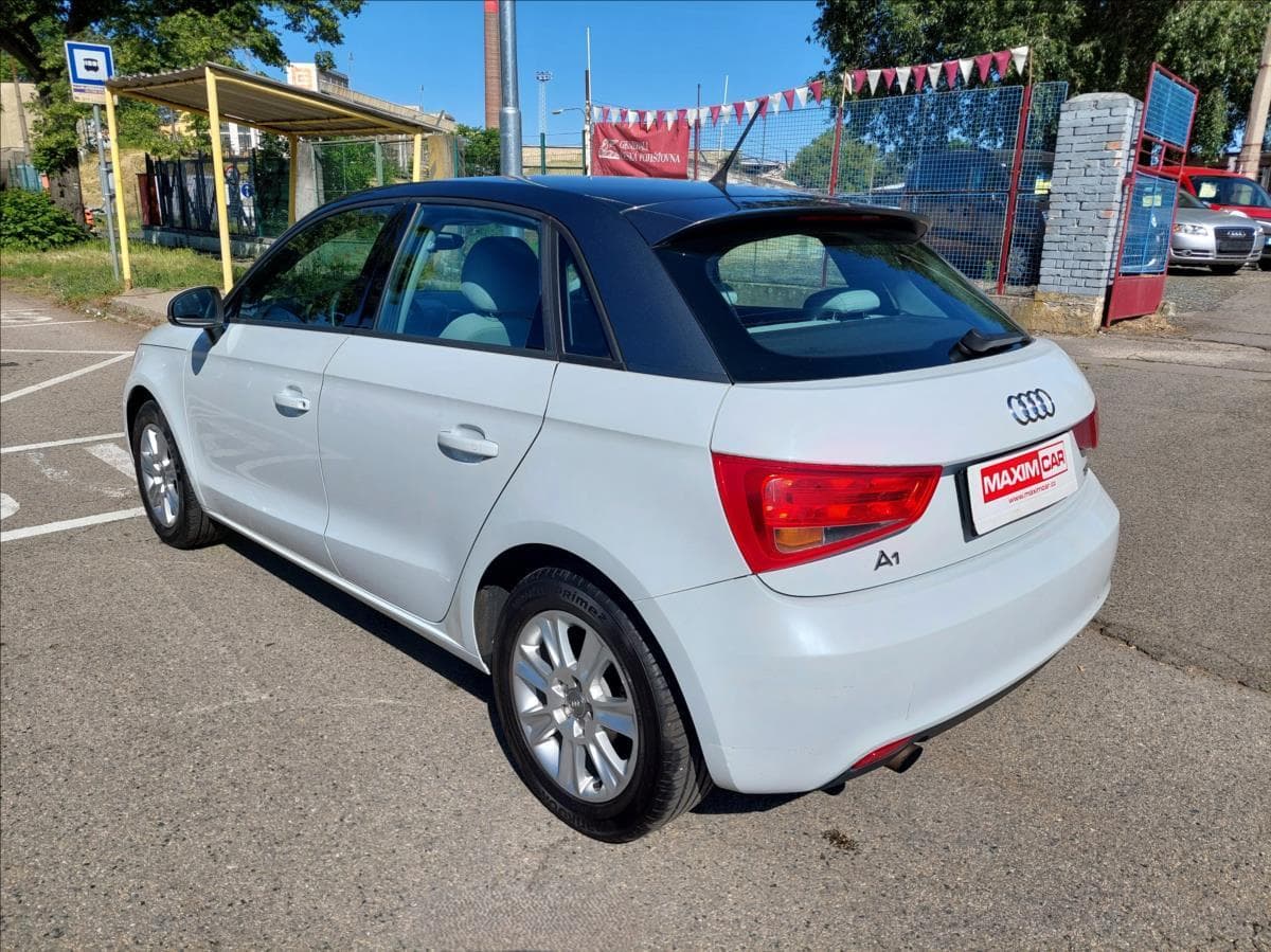 2012 Audi A1 - 6