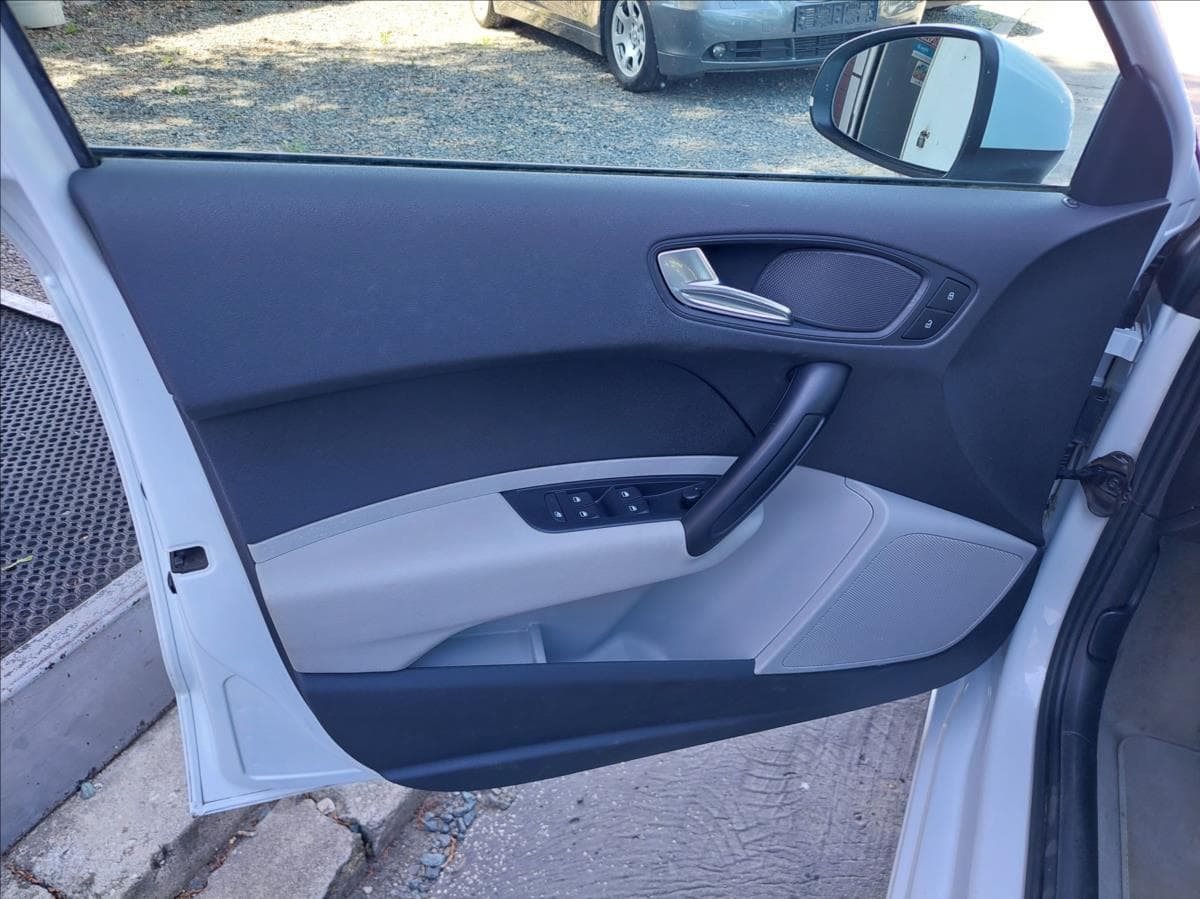 2012 Audi A1 - 18