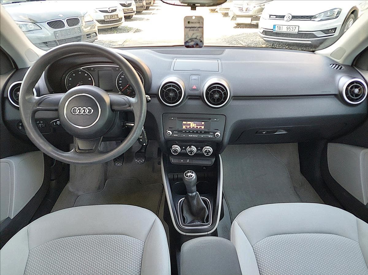 2012 Audi A1 - 12