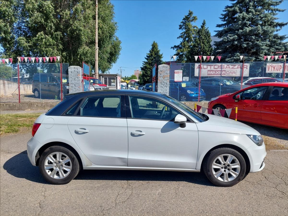 2012 Audi A1 - 5
