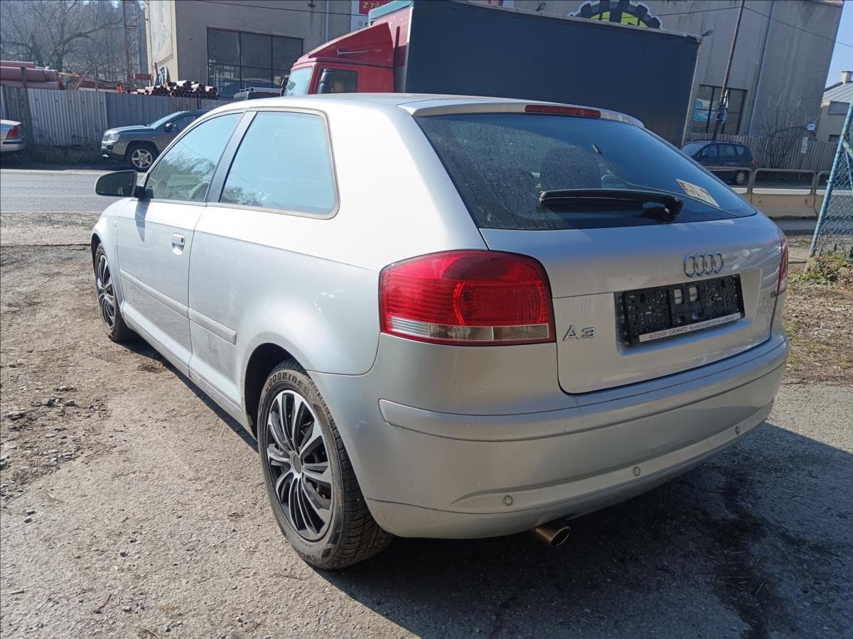 2004 Audi A3 - 8