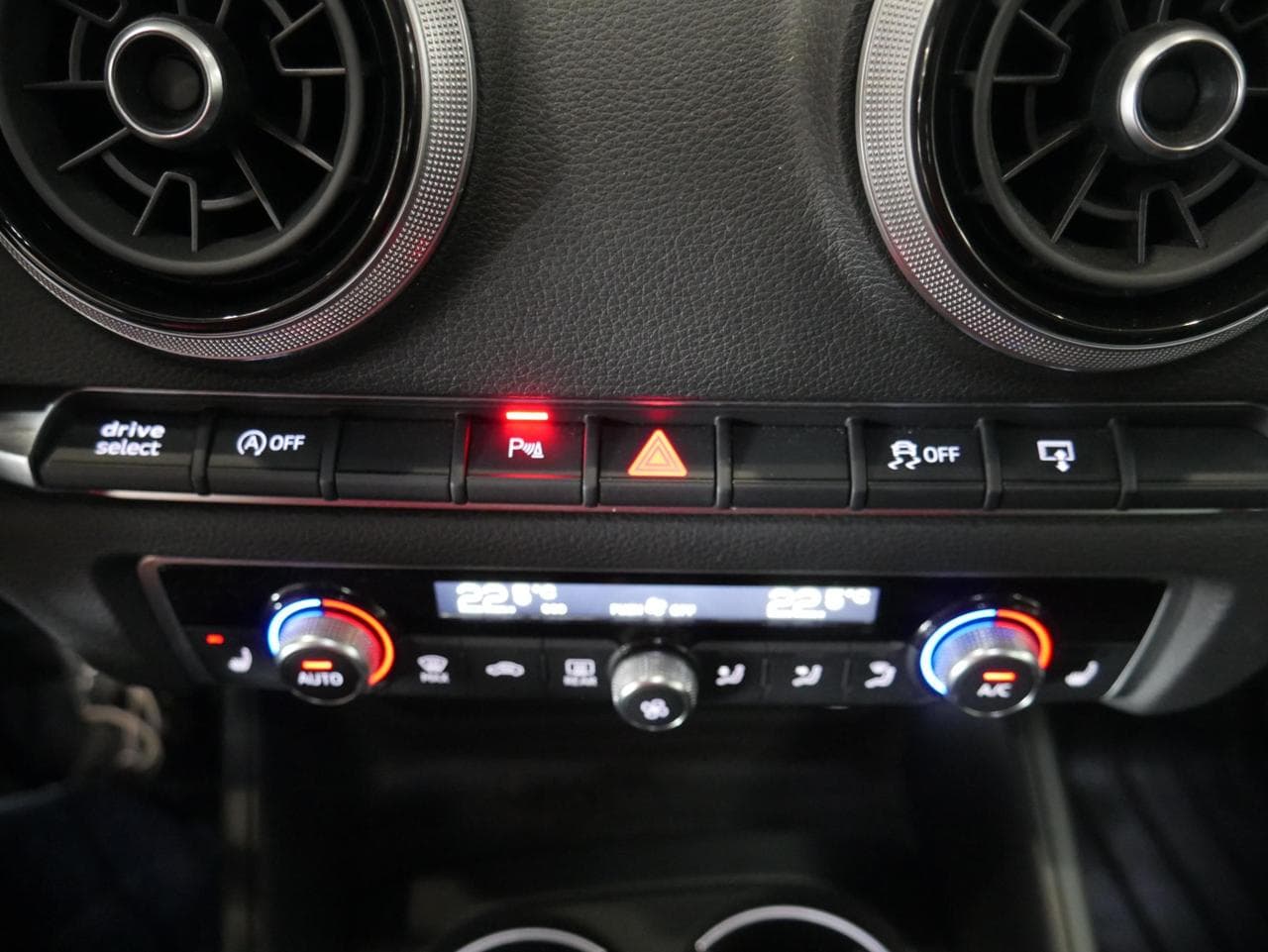 2016 Audi A3 - 14