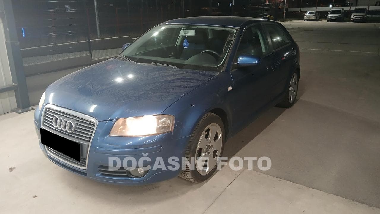 Audi A3 1.6i hatchback