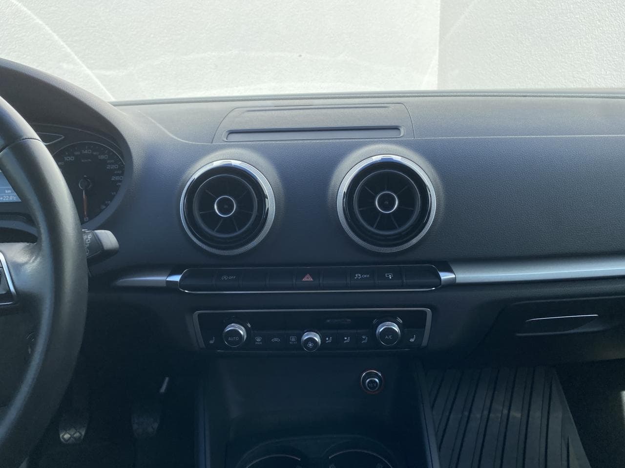2016 Audi A3 - 12