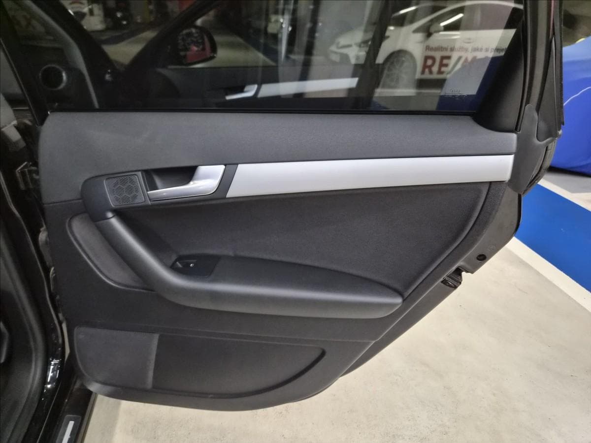 2010 Audi A3 - 32