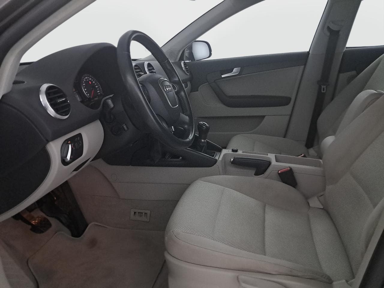 2011 Audi A3 - 31