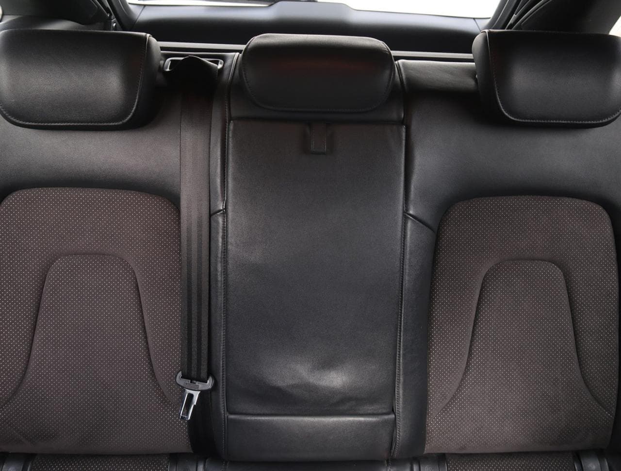 2011 Audi A4 - 14