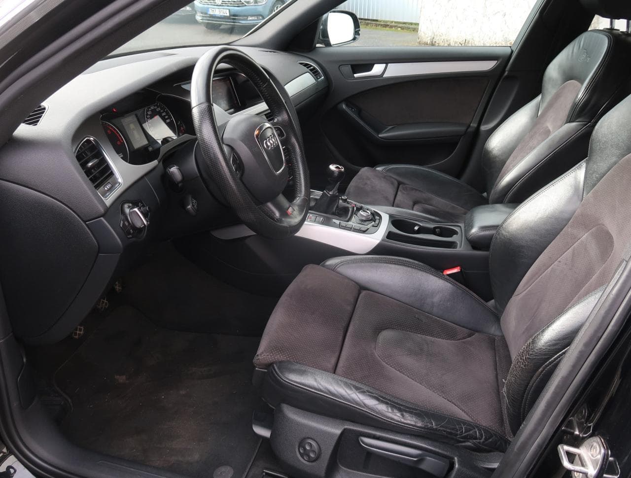 2011 Audi A4 - 16
