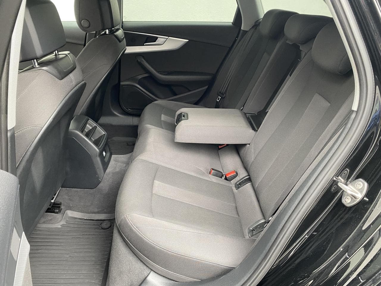 2019 Audi A4 - 10