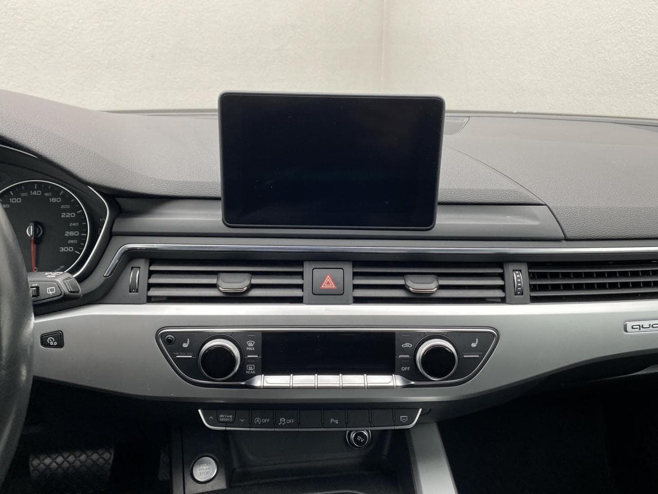 2016 Audi A4 - 12