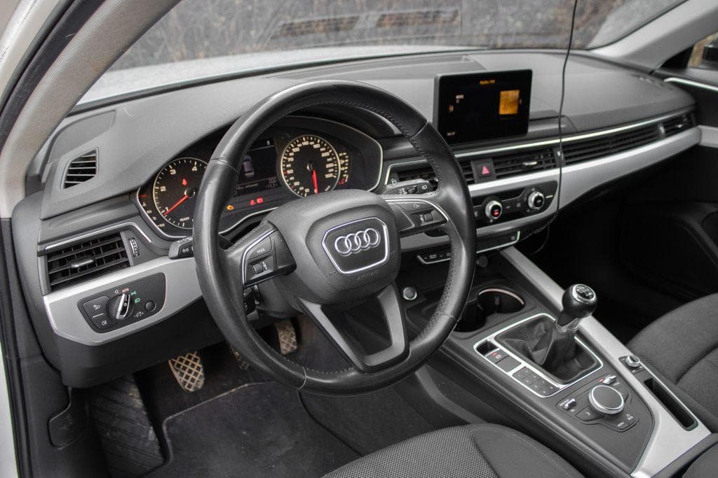 2016 Audi A4 - 15