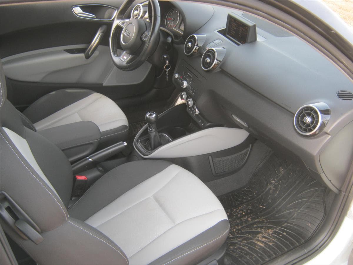 2011 Audi A1 - 14